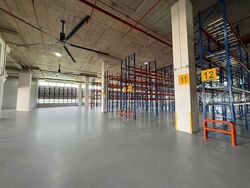 Simei MRT (D18), Warehouse #578704481